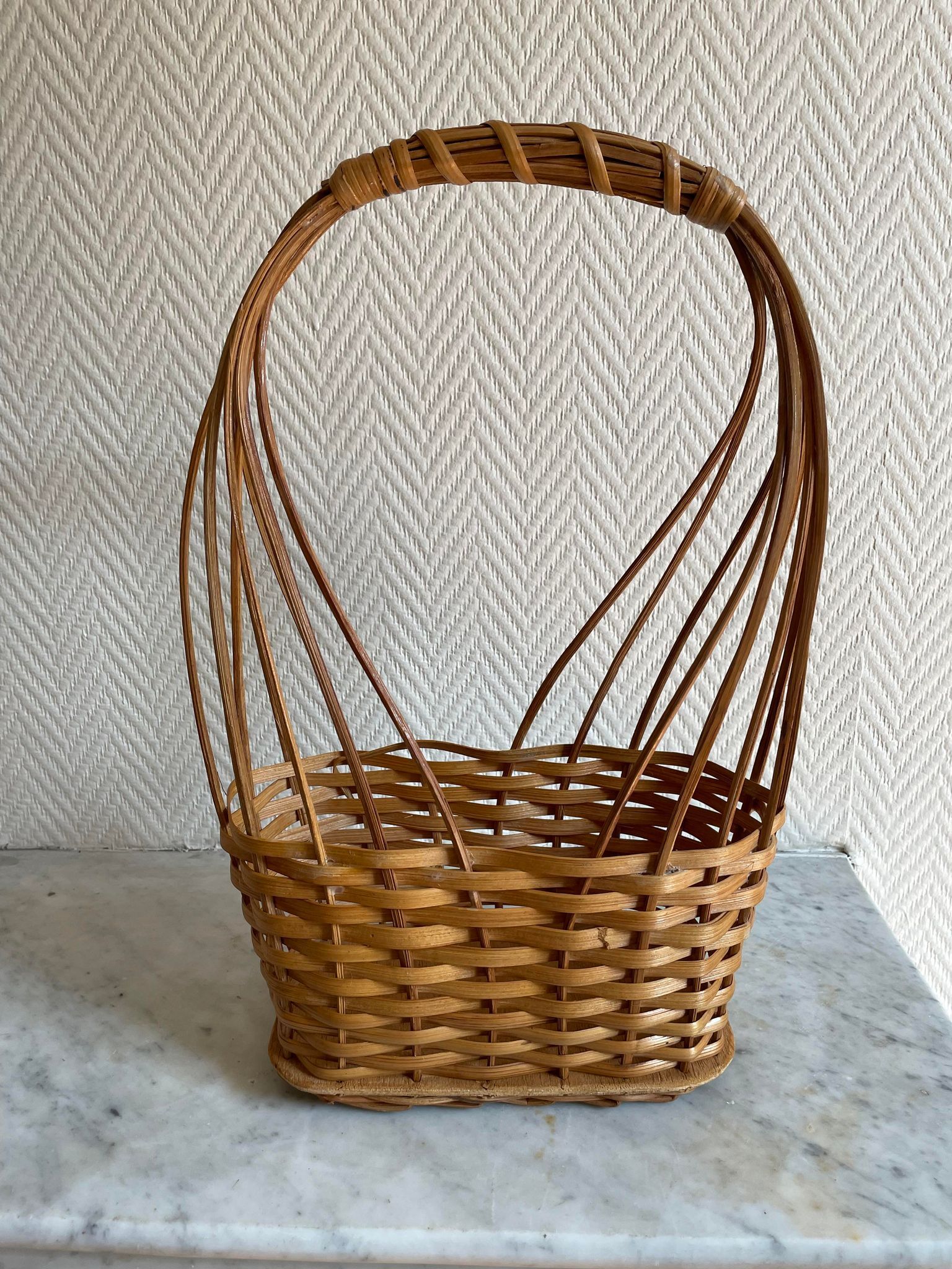 Wooden wicker basket