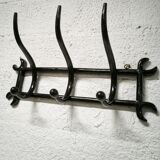 Wall coat rack in curved wood