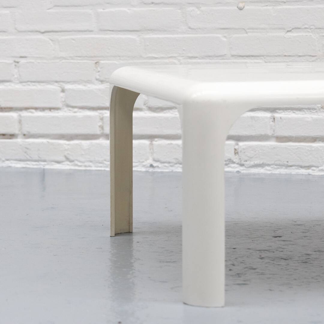Demetrio 70 Coffee Table by Vico Magistretti for Artemide