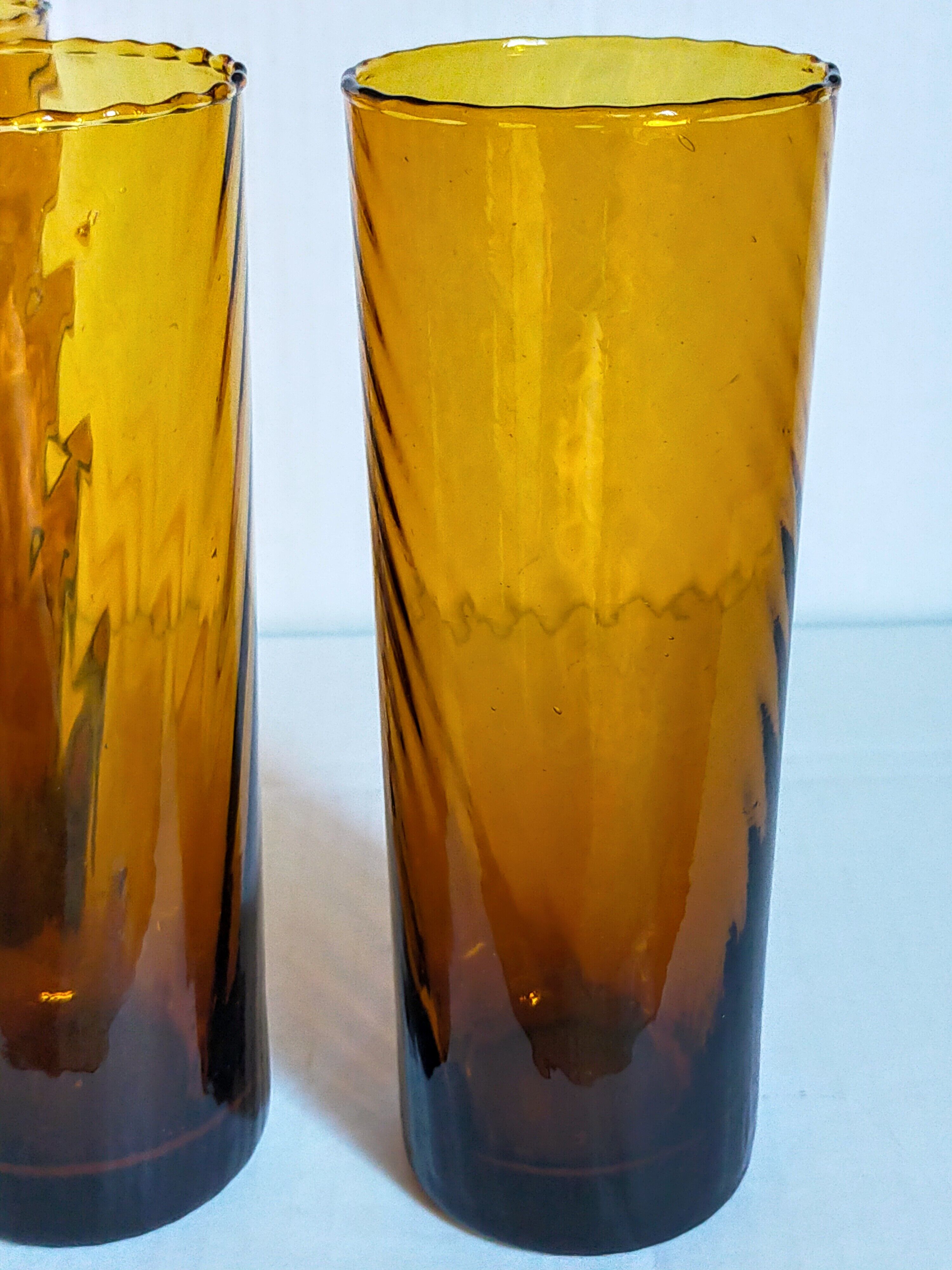 Lot de six verres en verre soufflé