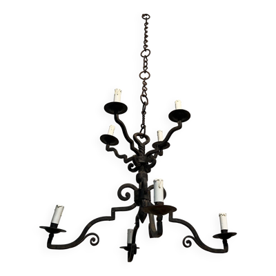 Lustre en fer forgé à 2 niveaux et à 8 bras de lumières de style gothique