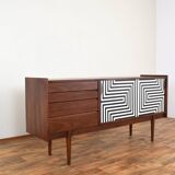 Enfilade Op-Art Mid-Century en Noyer Peint à la Main de Bytomskie Fabryki Mebli, 1960s.