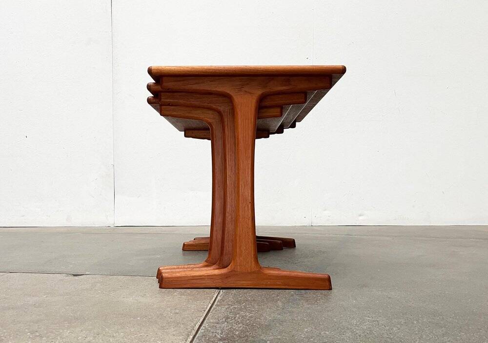 Nest of teak tables from the mid-century by Vildbjerg Møbelfabrik, 1960s, set of 3.