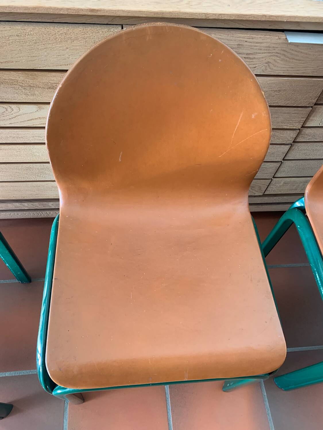 4 chairs model Orsay Gae Aulenti 1975