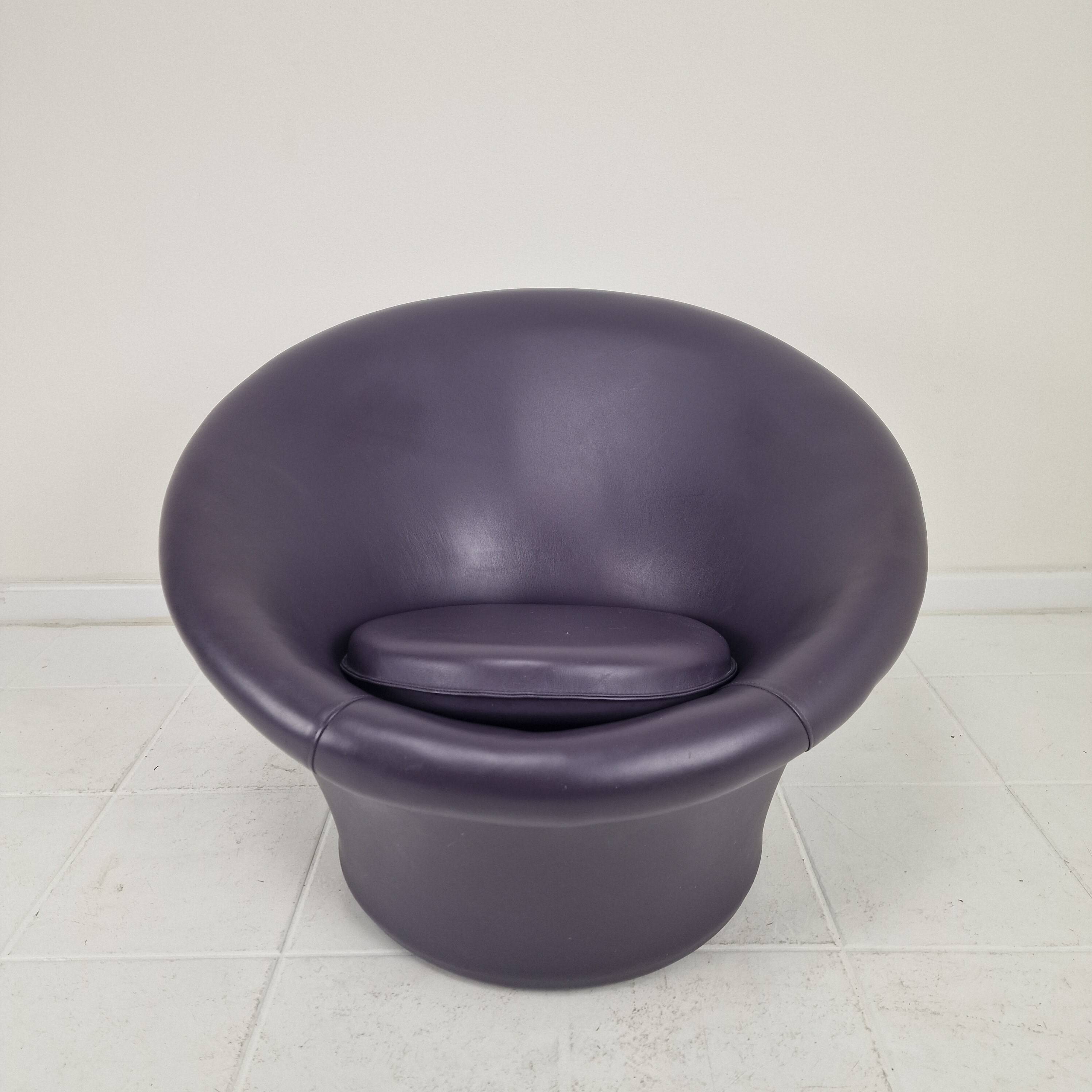 Iconic Pierre Paulin 'Mushroom' Chair (Model F560) for Artifort, 1960's