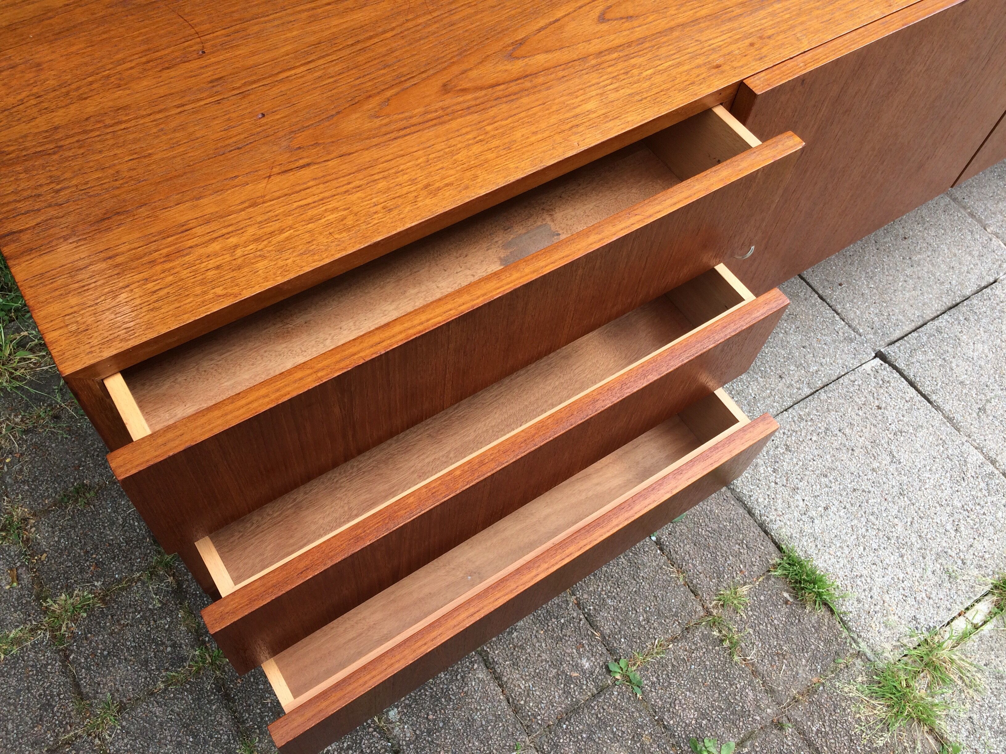 Vintage straight feet 3-door sideboard