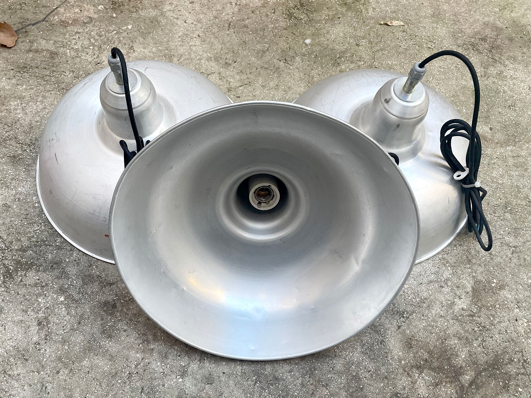 Industrial lamps in aluminum