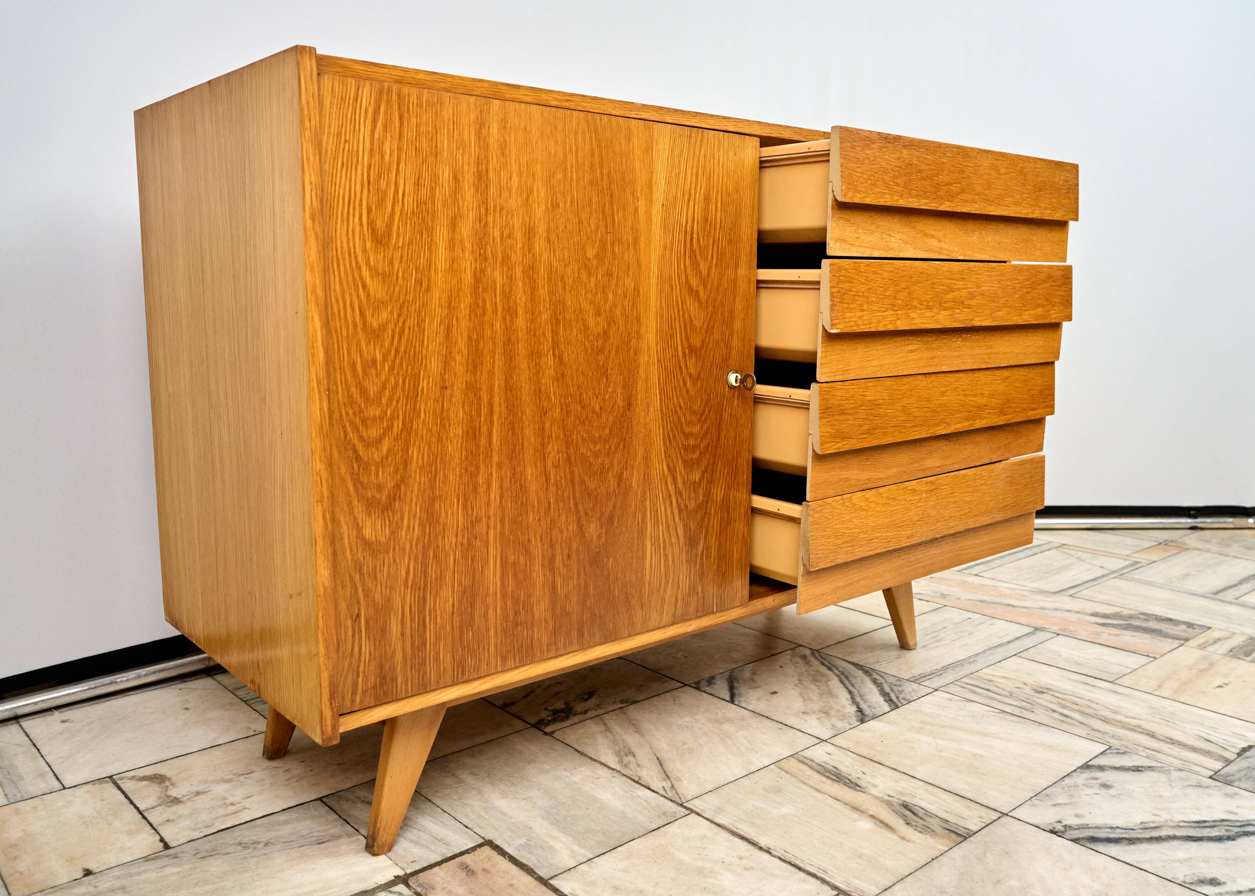 Vintage Sideboard U-458 by Jiří Jiroutek for Interiér Praha, 1960s