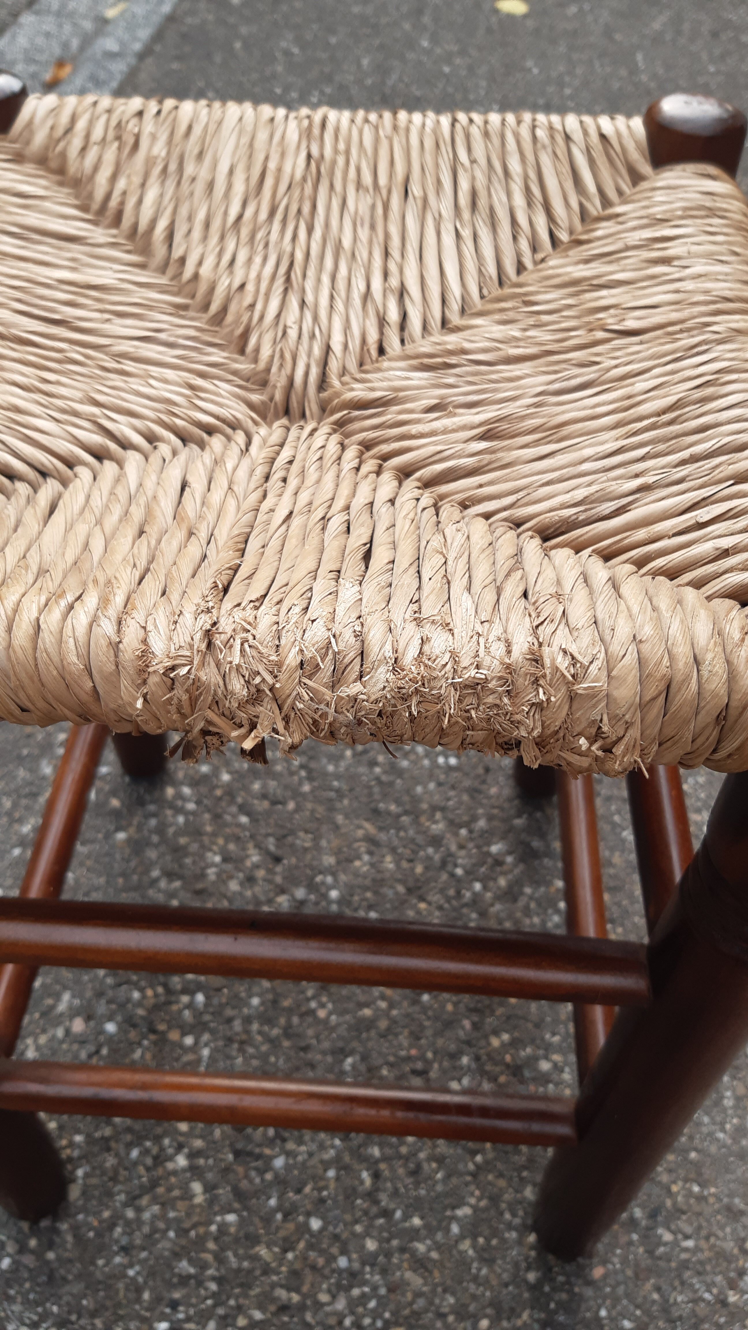 Set of 6 straw stools