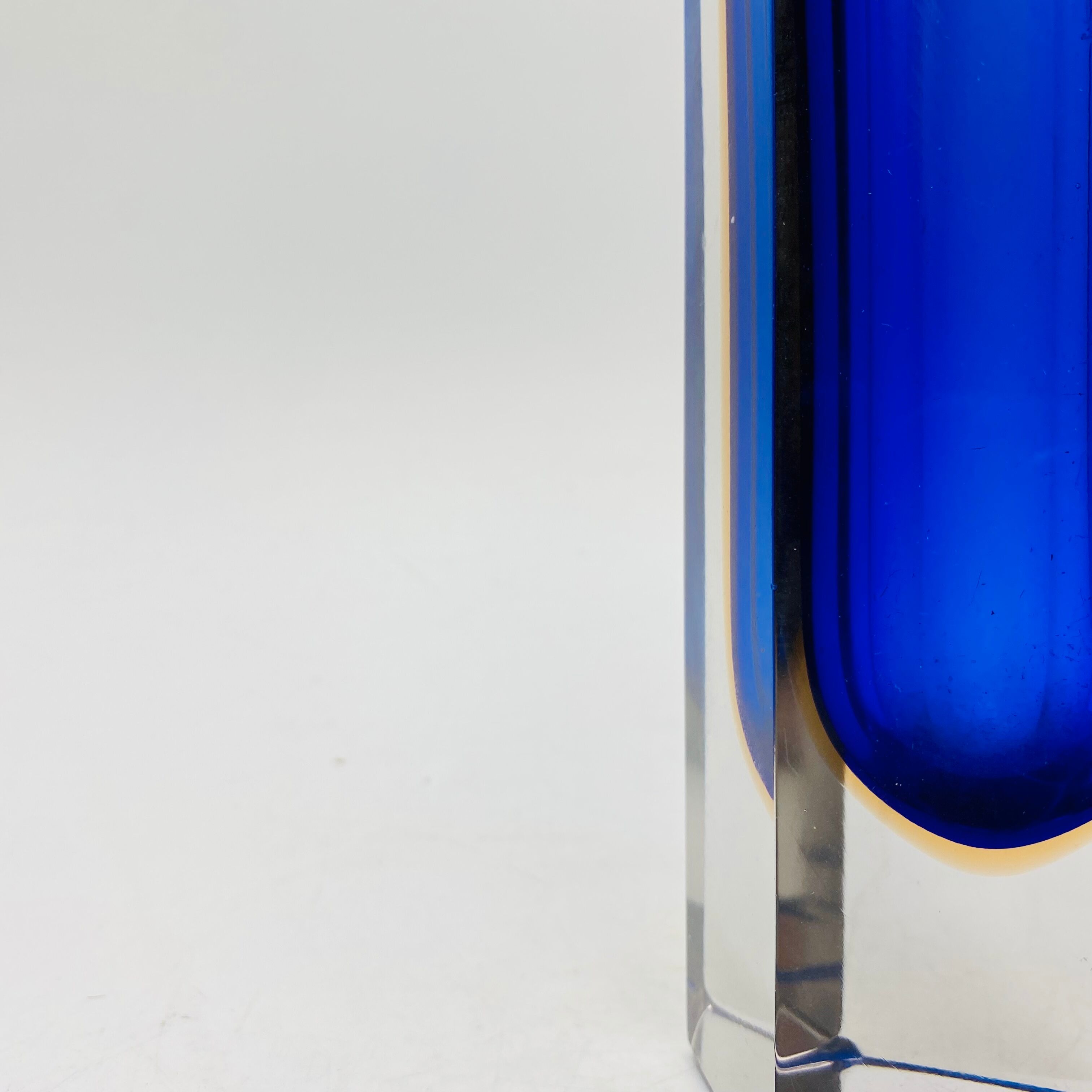 Vase soliflore en verre, provenance Murano, Italie (1970)