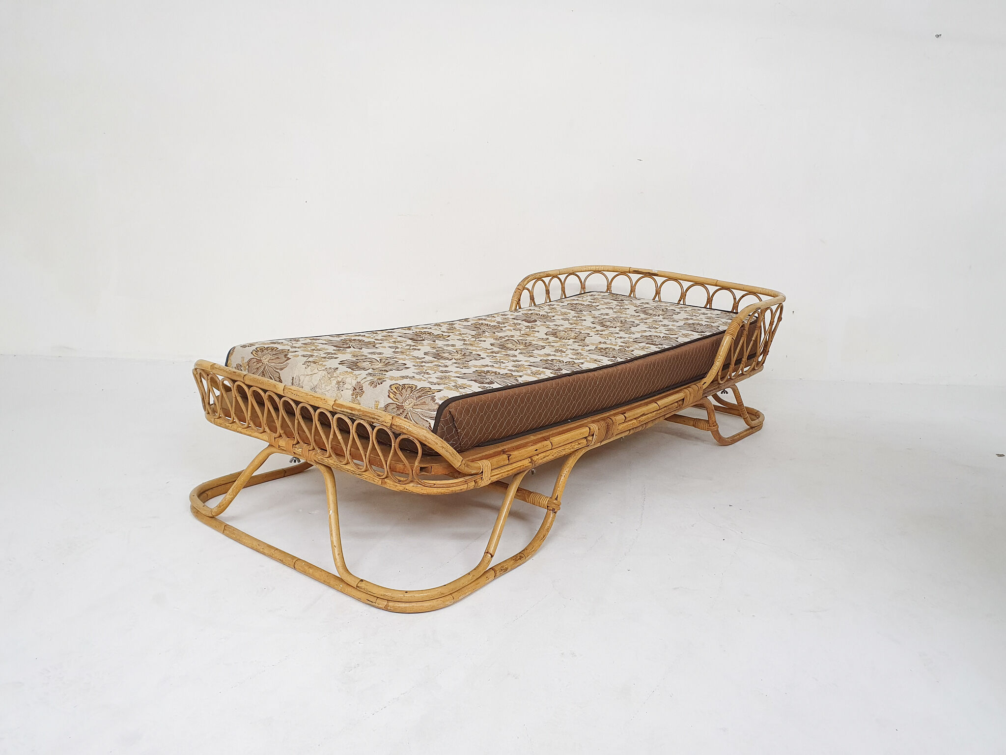 Vintage rattan daybed, The Netherlands 1960's