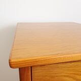 Vintage chest of drawers