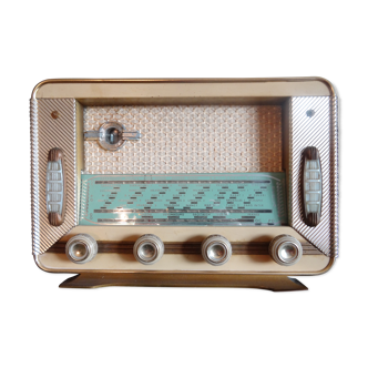 Vintage radio