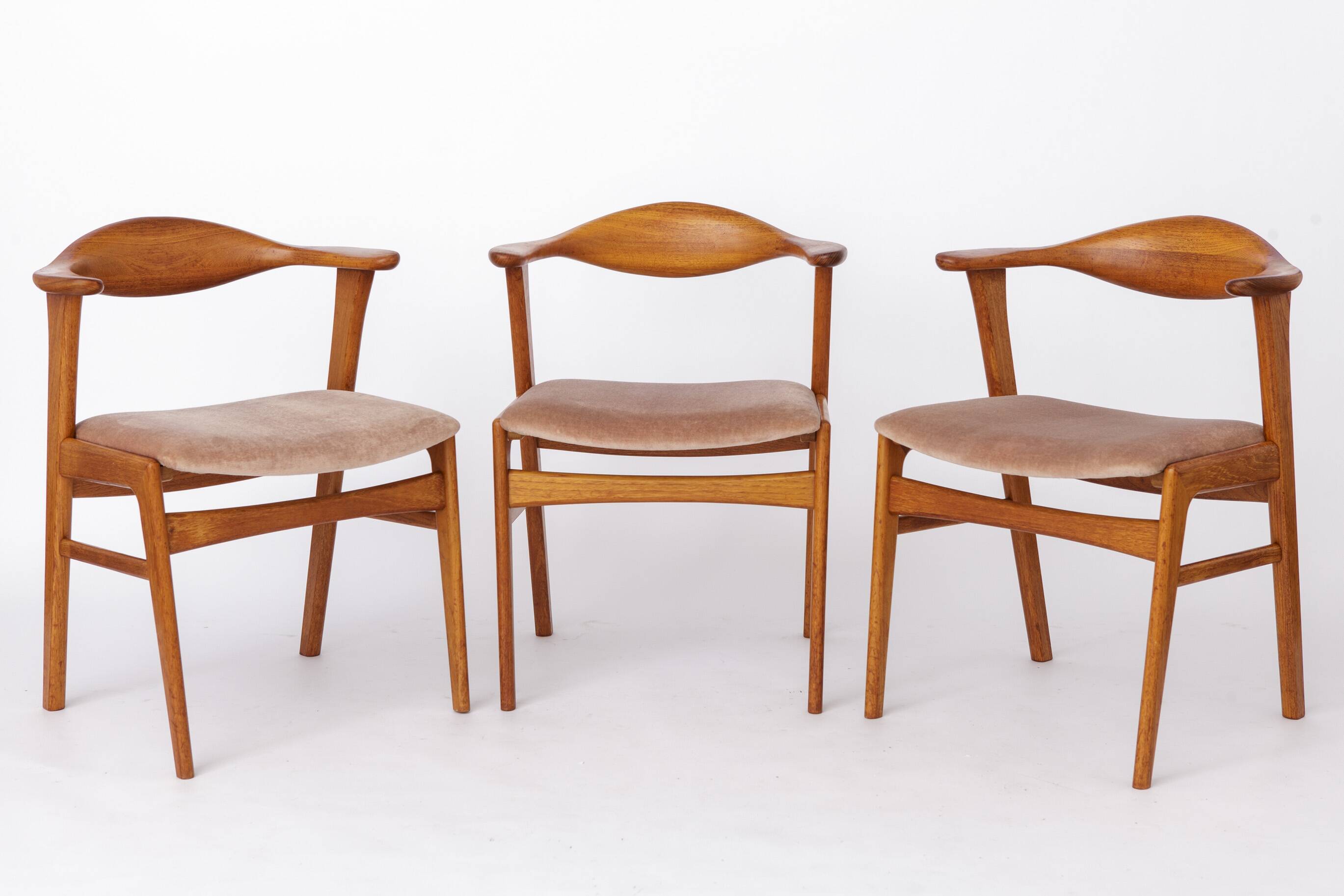 Set of 4 Erik Kirkegaard Chairs Model 49, Danish Mid Century 1960s Teak
