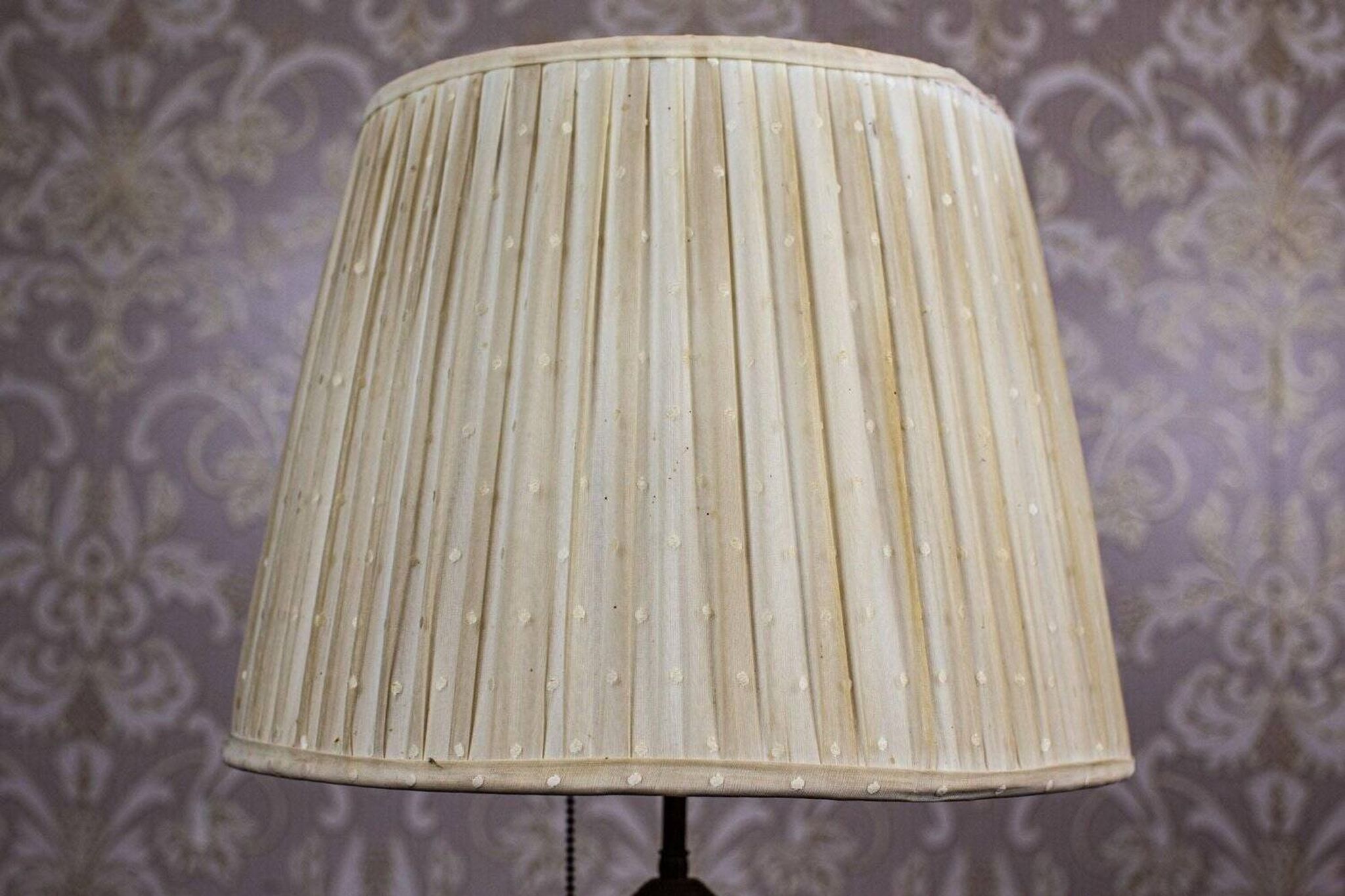 Vintage Electric Table Lamp with Decorative Ceramic Base, 1940s