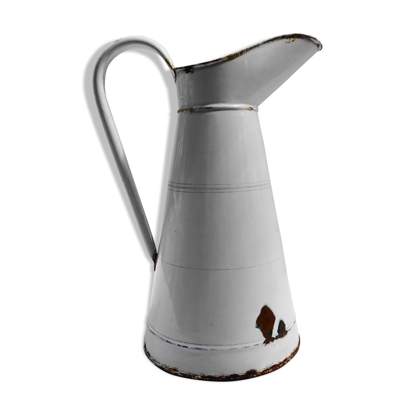 White enamelled iron broc