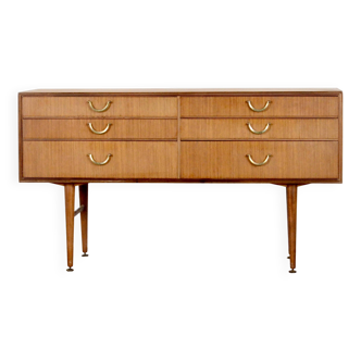 Buffet/commode Meredew du milieu du siècle en teck. Style vintage moderne / R