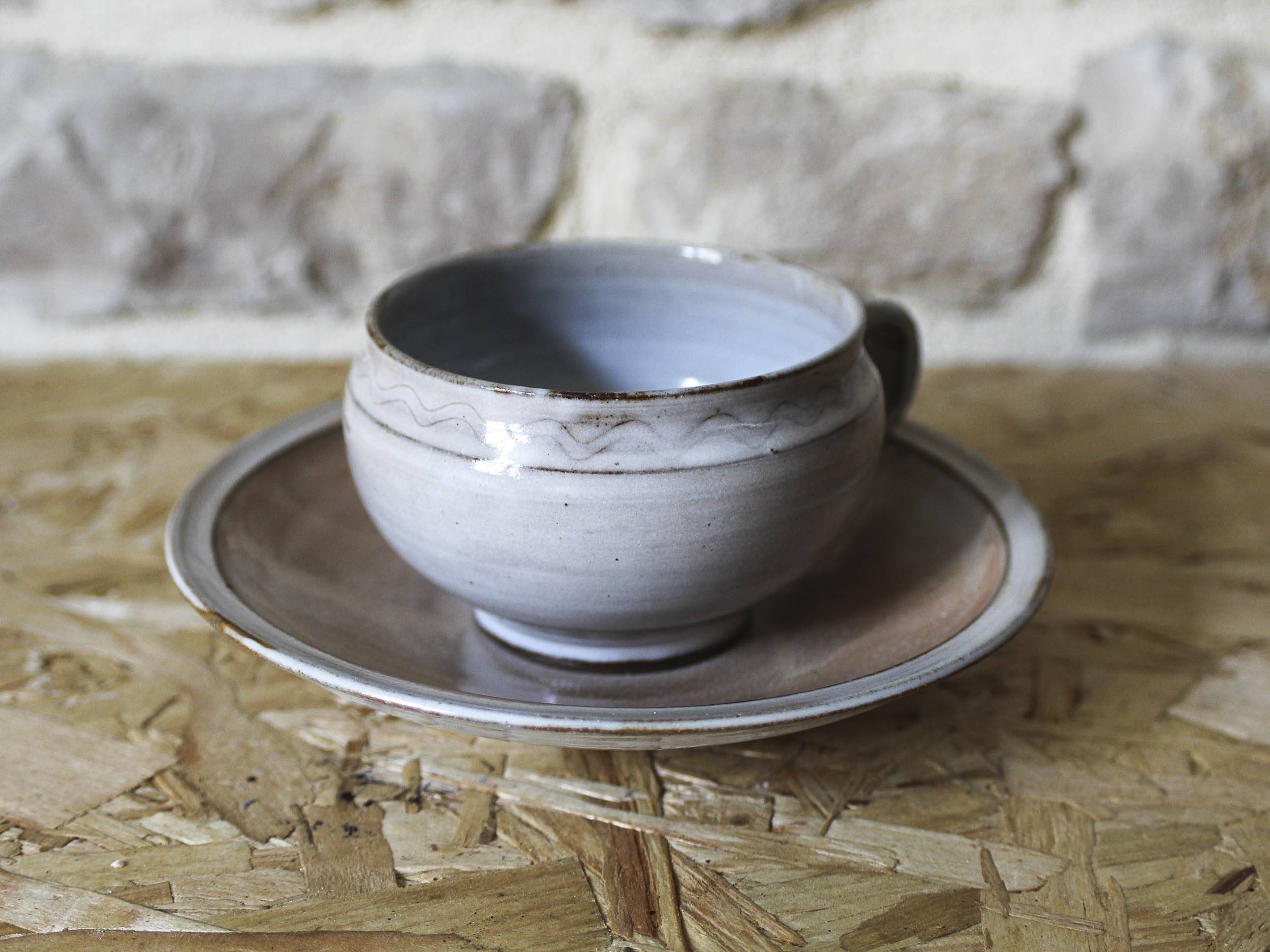 Set of 10 coffee cups and saucers Chantal and Thierry Robert