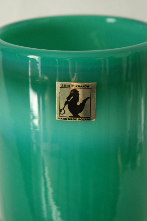 Vase en verre soufflé vert vintage, Pologne