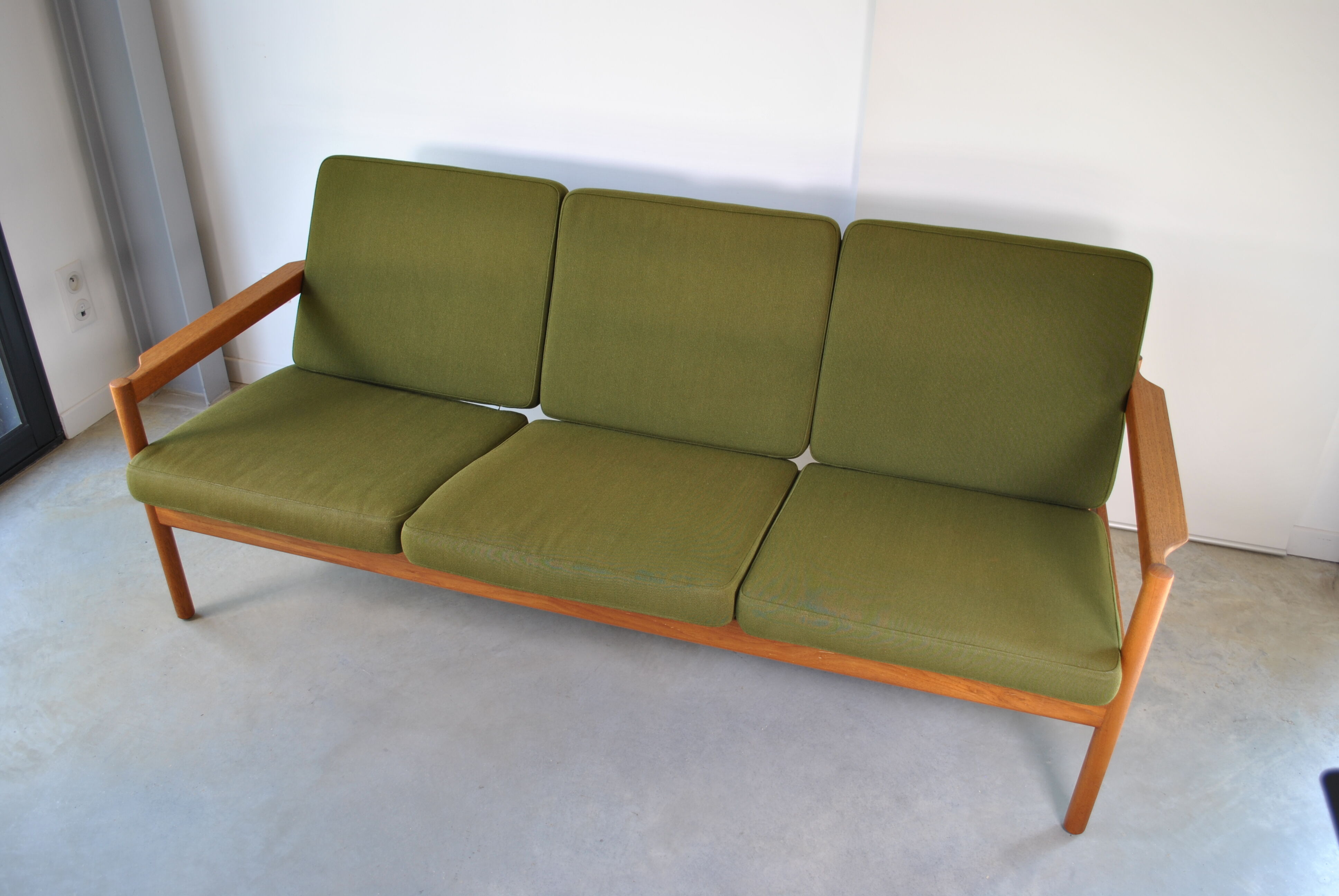 Danish sofa by Kai Kristiansen by Magnus Olesen for Domus Danica year 60