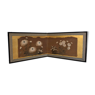 Japanese screen with chrysanthemums