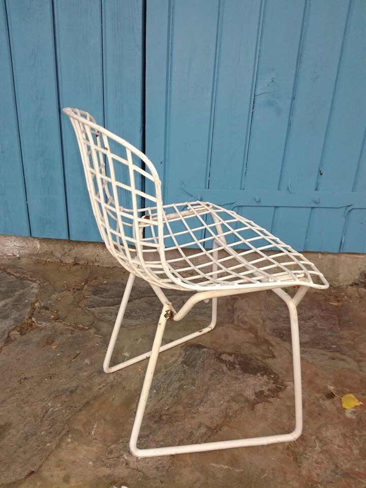 Chair Baby of Harry Bertoia, edition Knoll of the 1970s