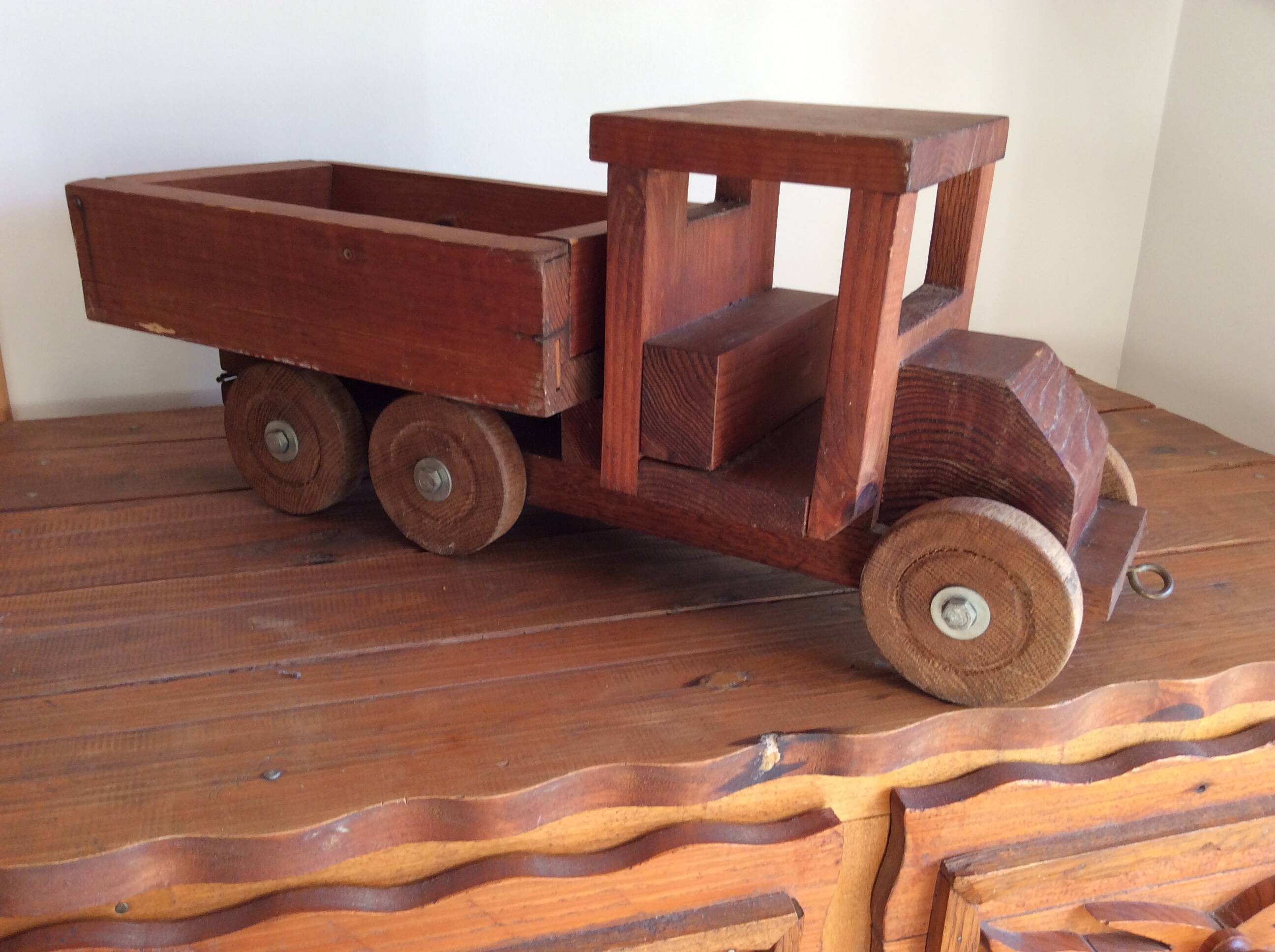 Camion en bois jouet enfant
