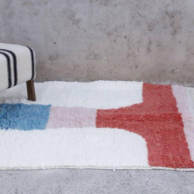 Traditional handmade Berber carpet 250cmx150cm