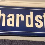 Vieille nom the back and enamel