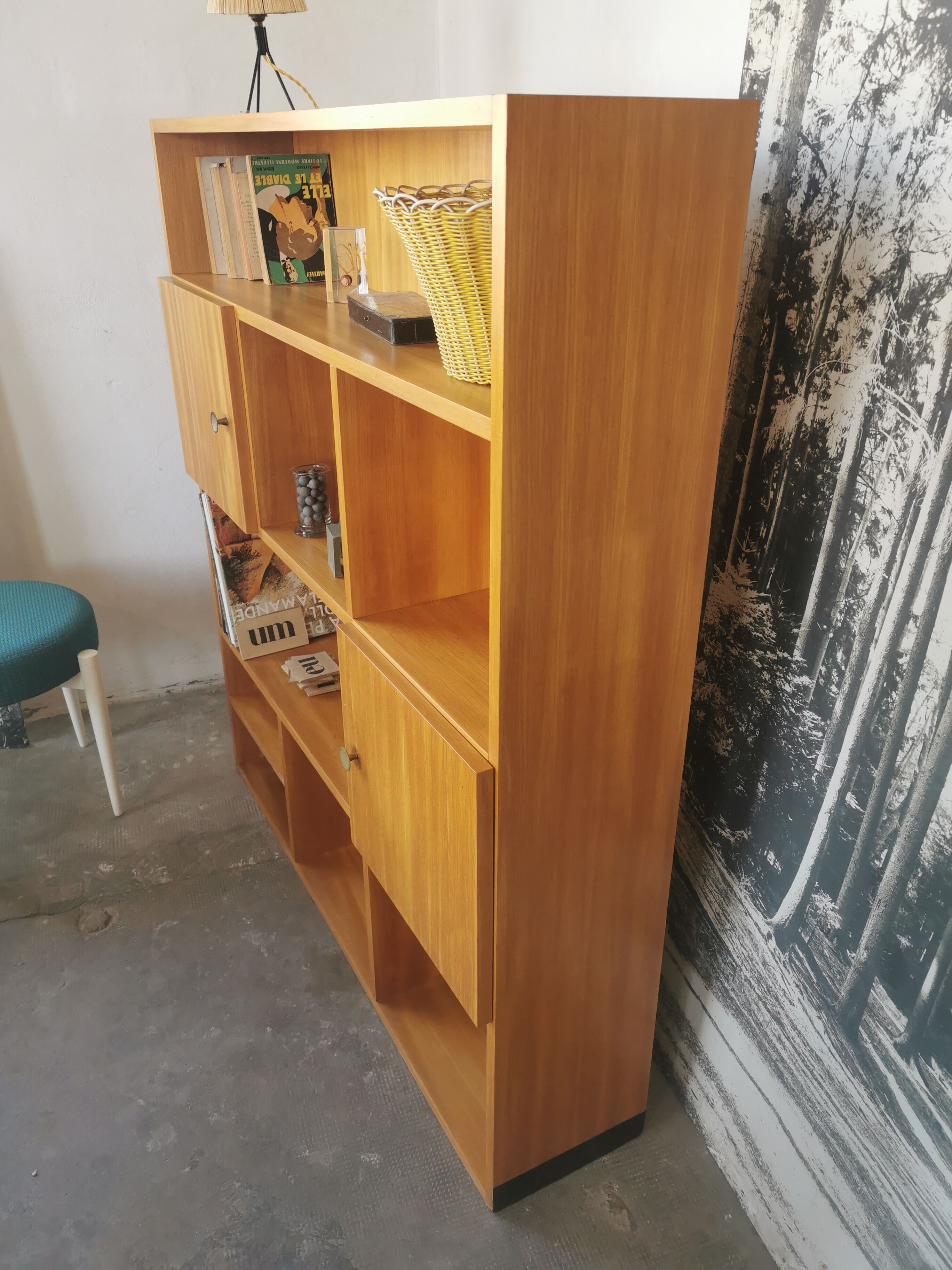 Shelf, library from the 70s/80s