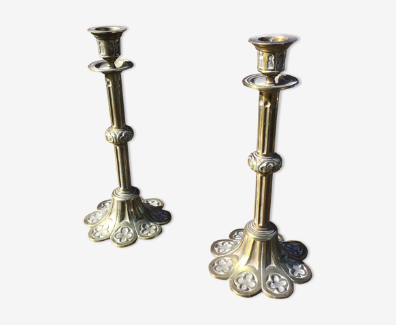 Paire de bougeoirs en bronze