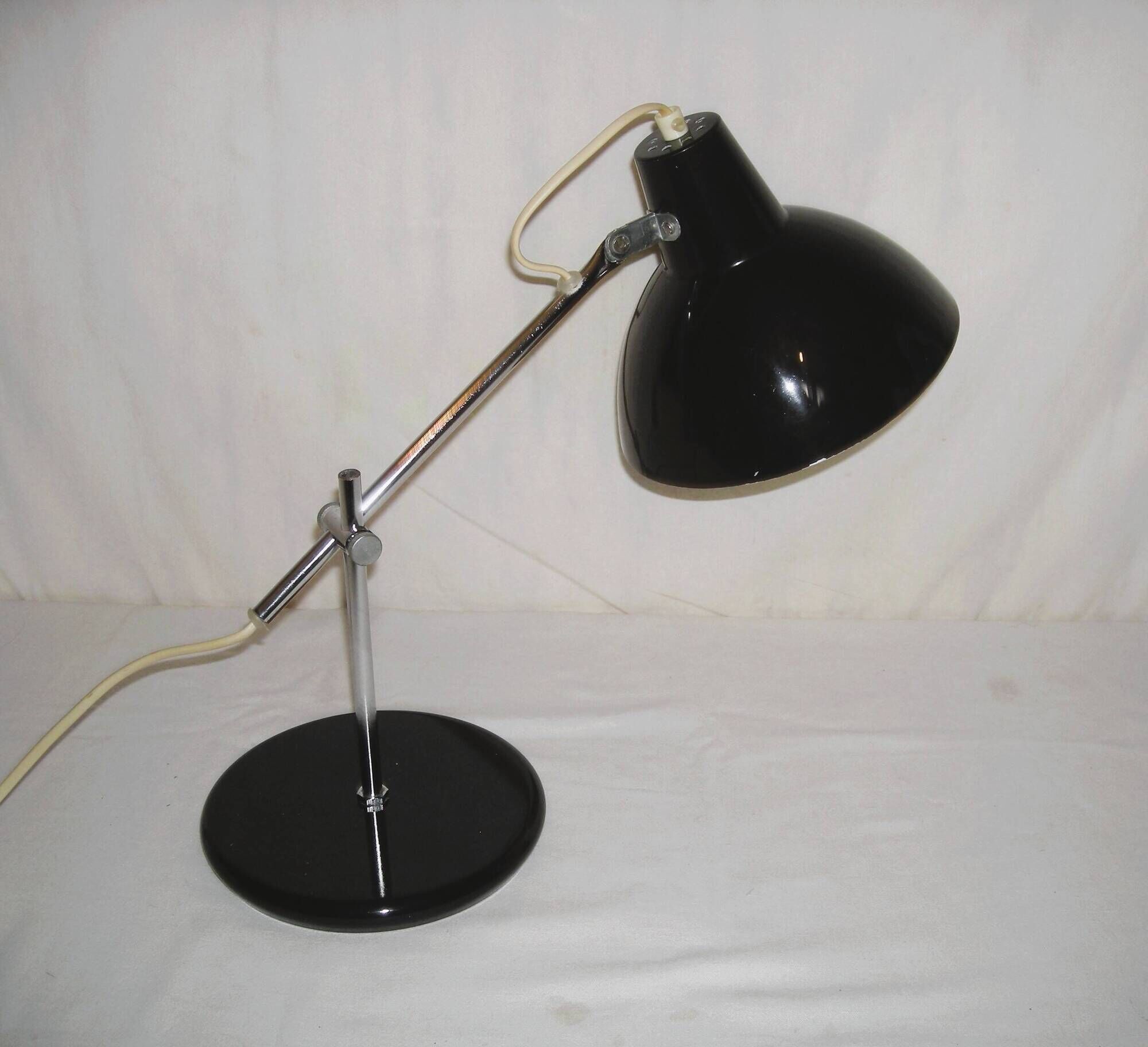 1970s cantilever desk lamp