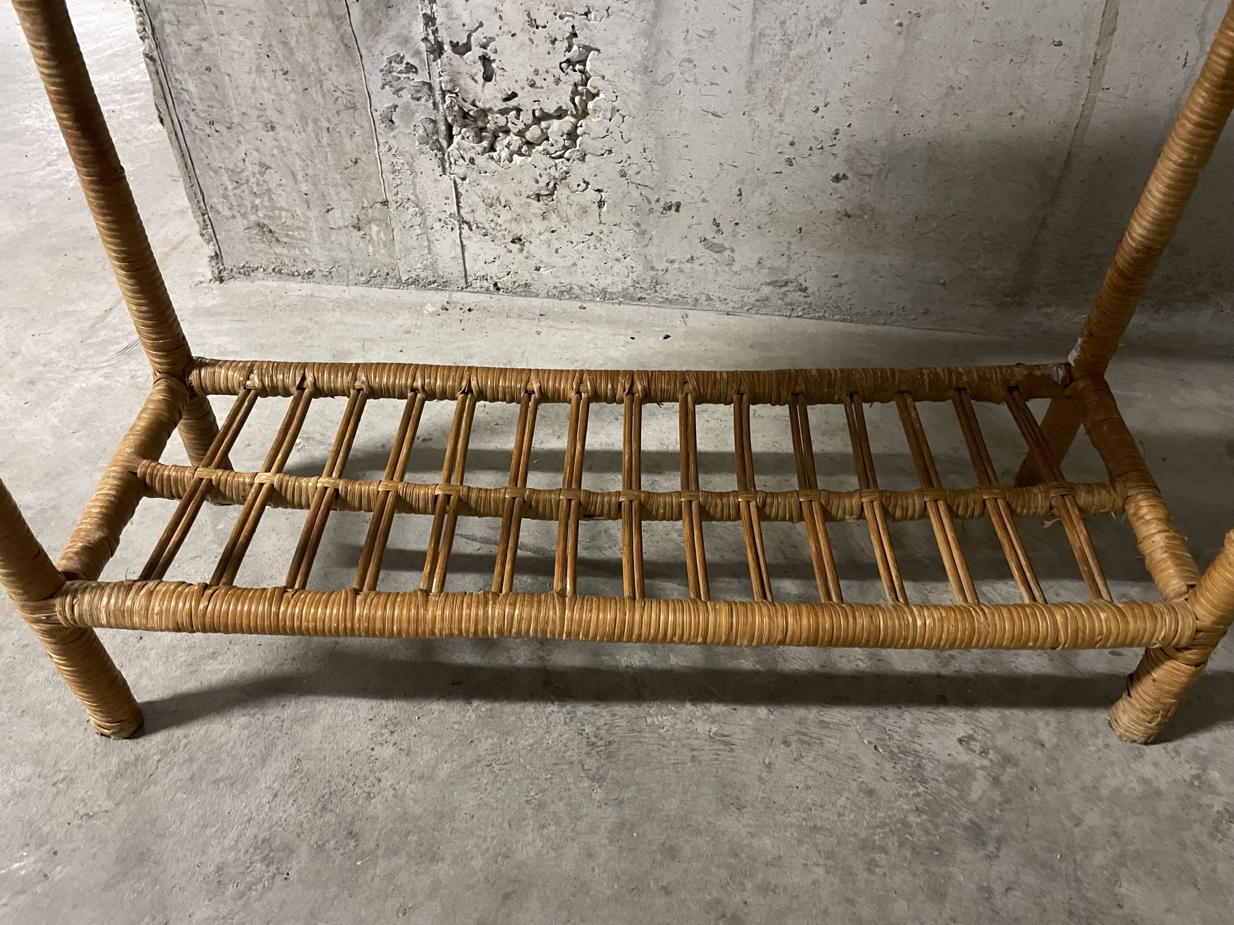 Jardinière en rotin années 60