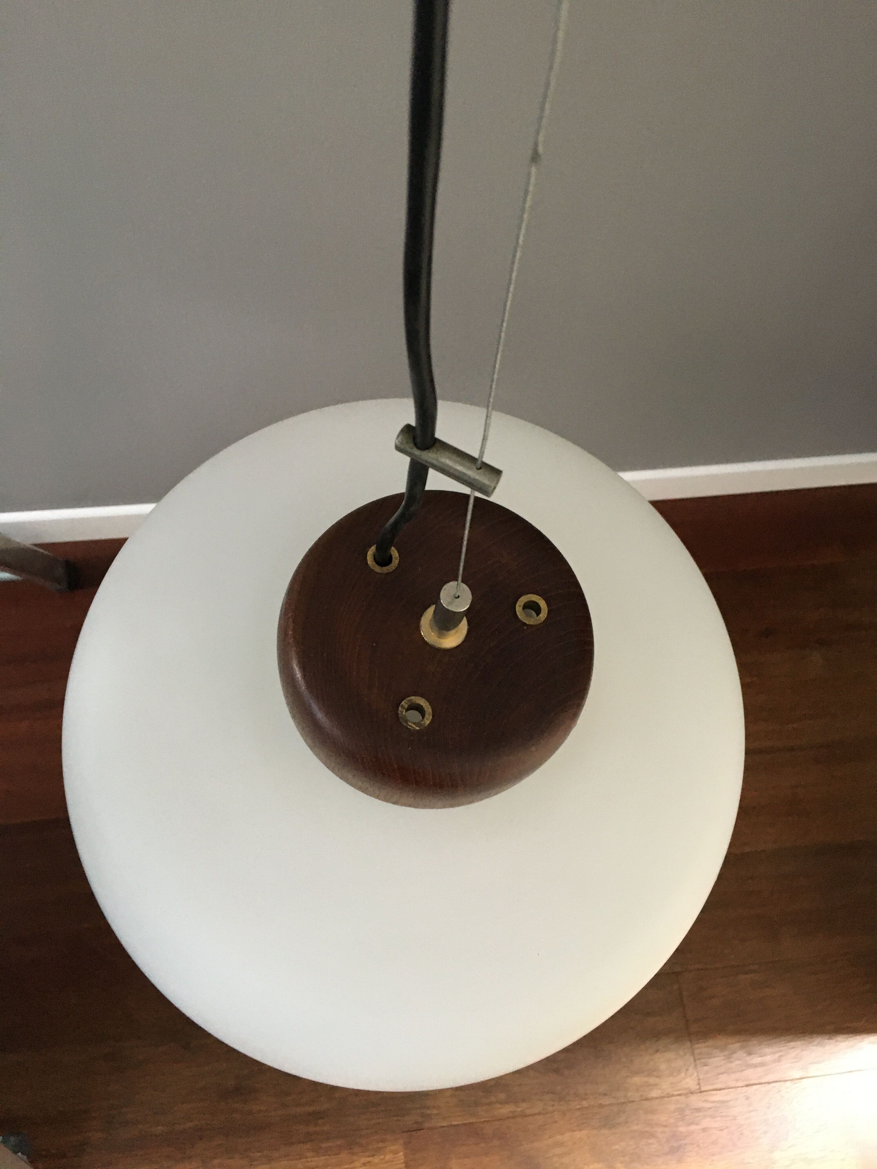 Suspension Reggiani opaline and teak