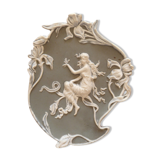 Empty decorative pocket art nouveau 1900