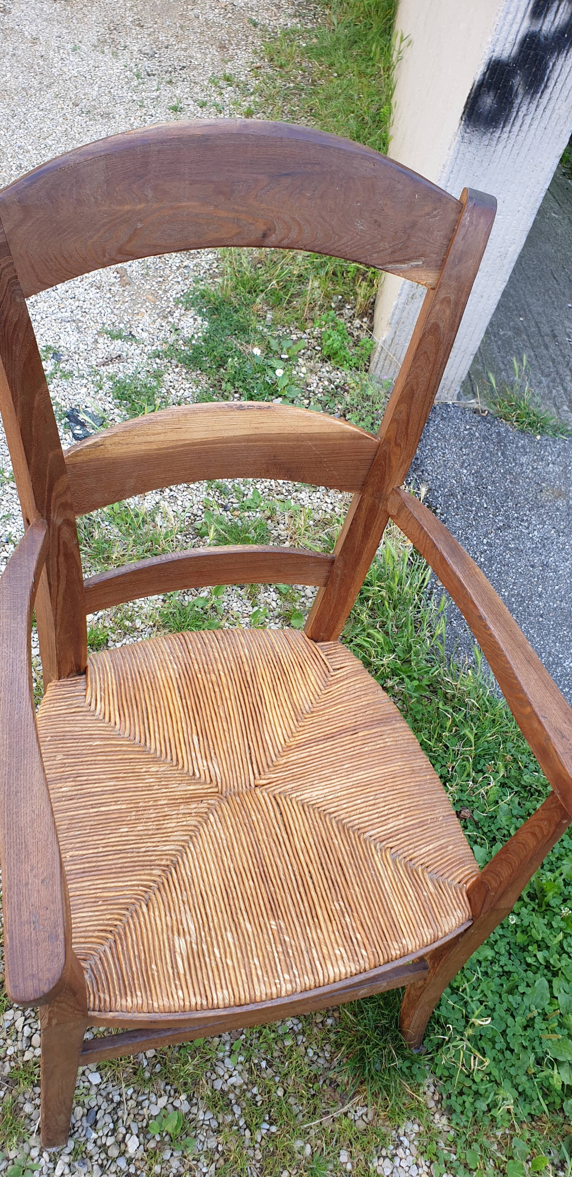 Rustic straw armchair