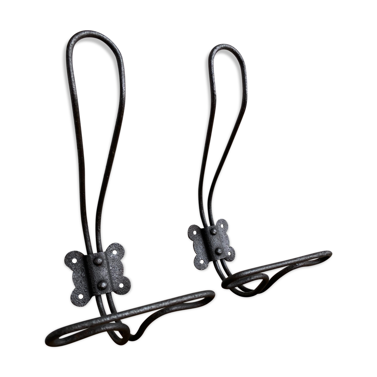 Pair of metal hooks
