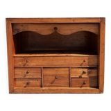 Intérieur d' écritoire à tiroirs.