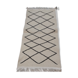 Traditional Berber beige and black carpet - 142x70cm