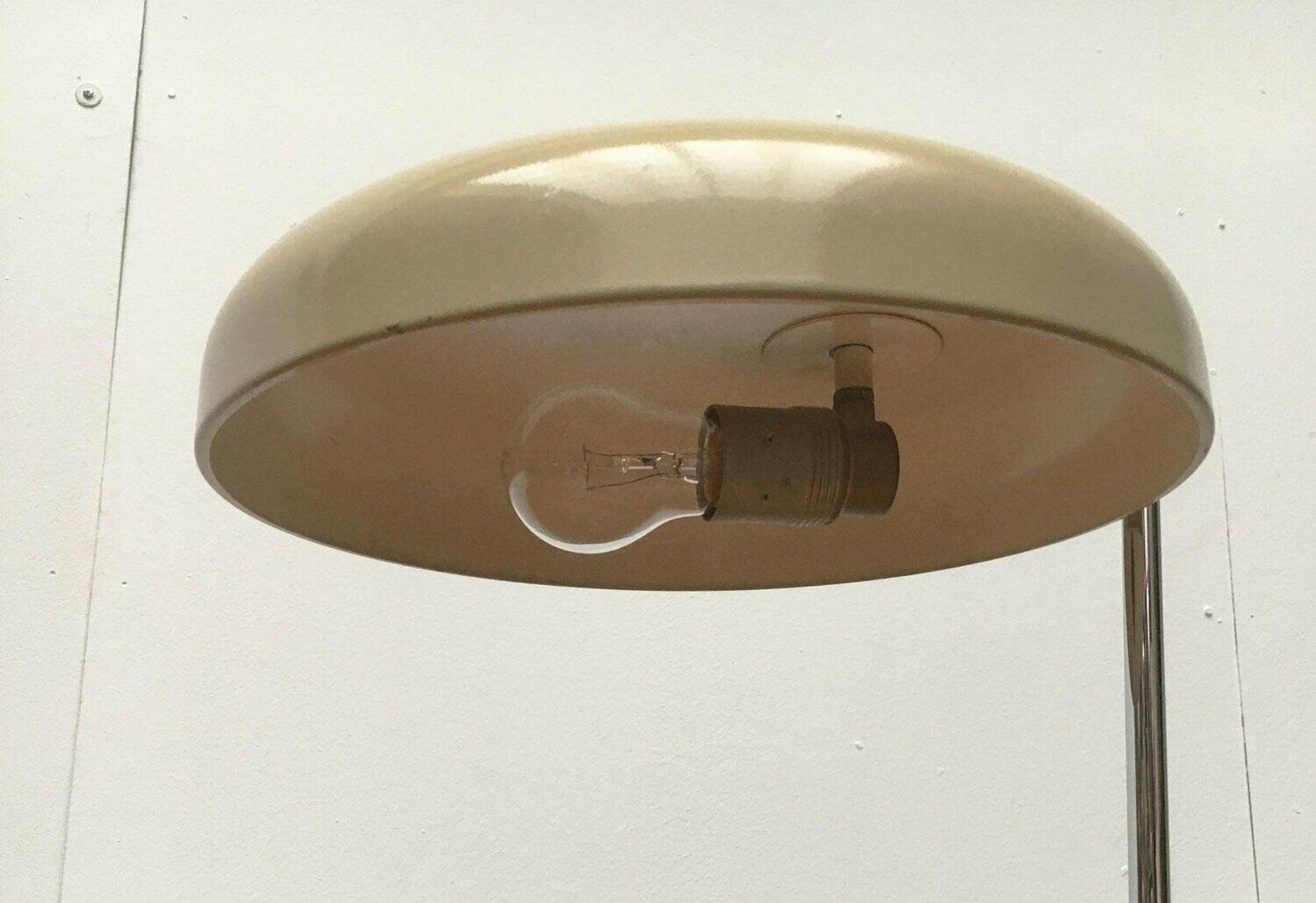 Minimalist German table lamp from the mid-century space age by Hustadt Leuchten, 1960s.