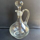 Blown crystal decanter with handle