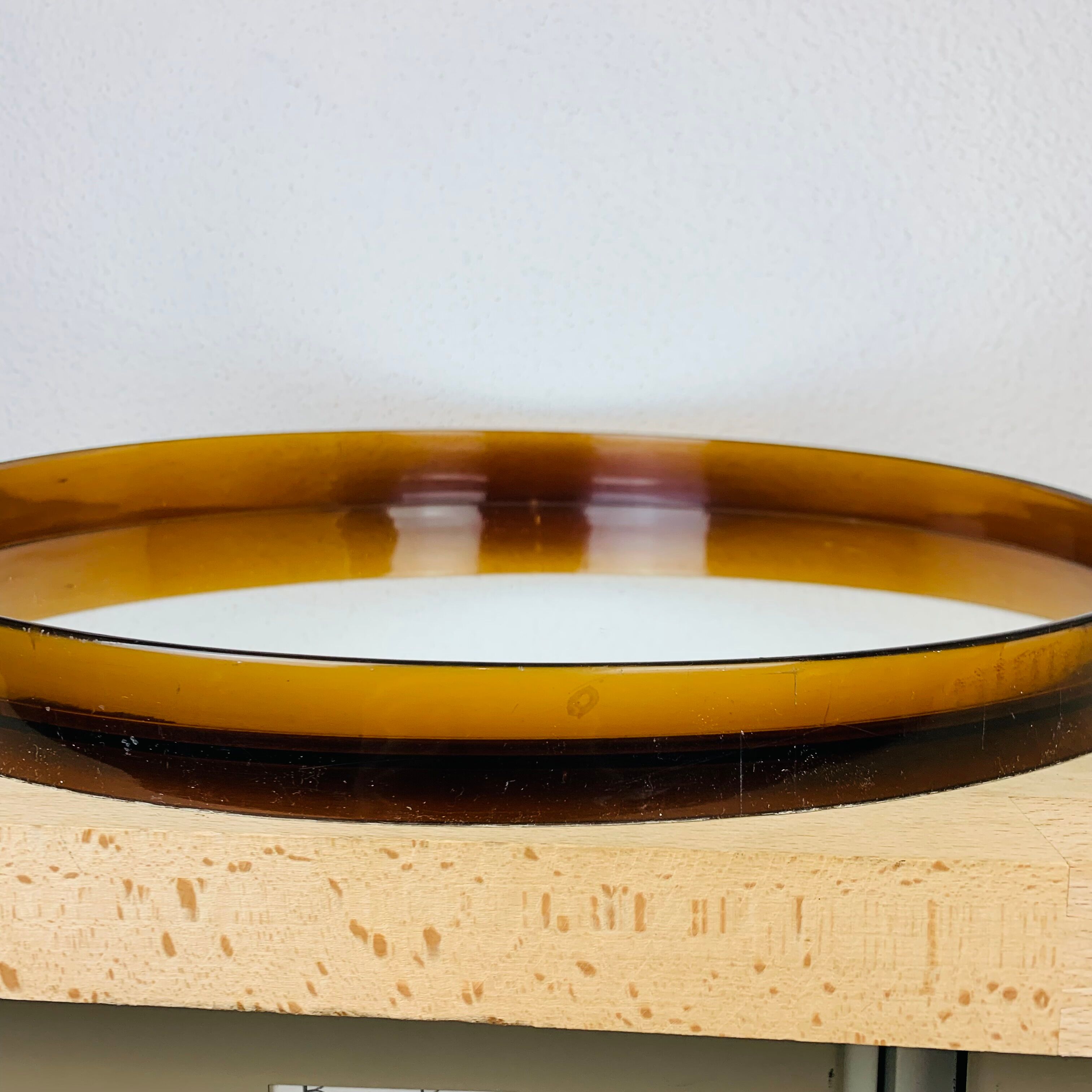 Syla 710 round mirror amber strapping