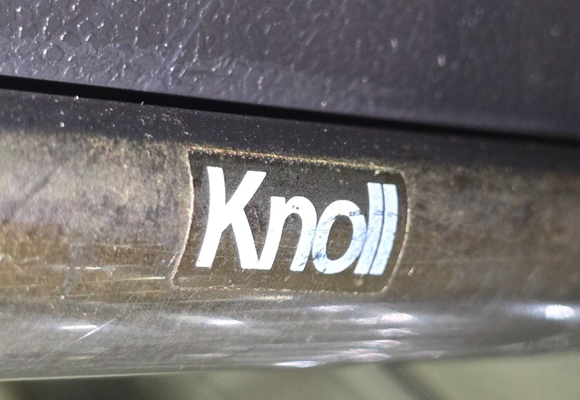 Charles Pollock, « président exécutif » de Knoll International