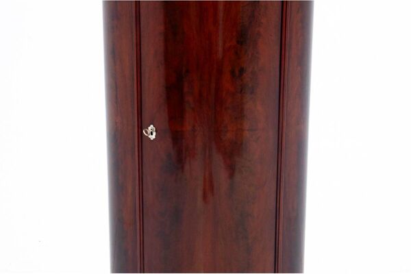 Commode ancienne - poste, Europe du Nord, fin du 19e siècle.