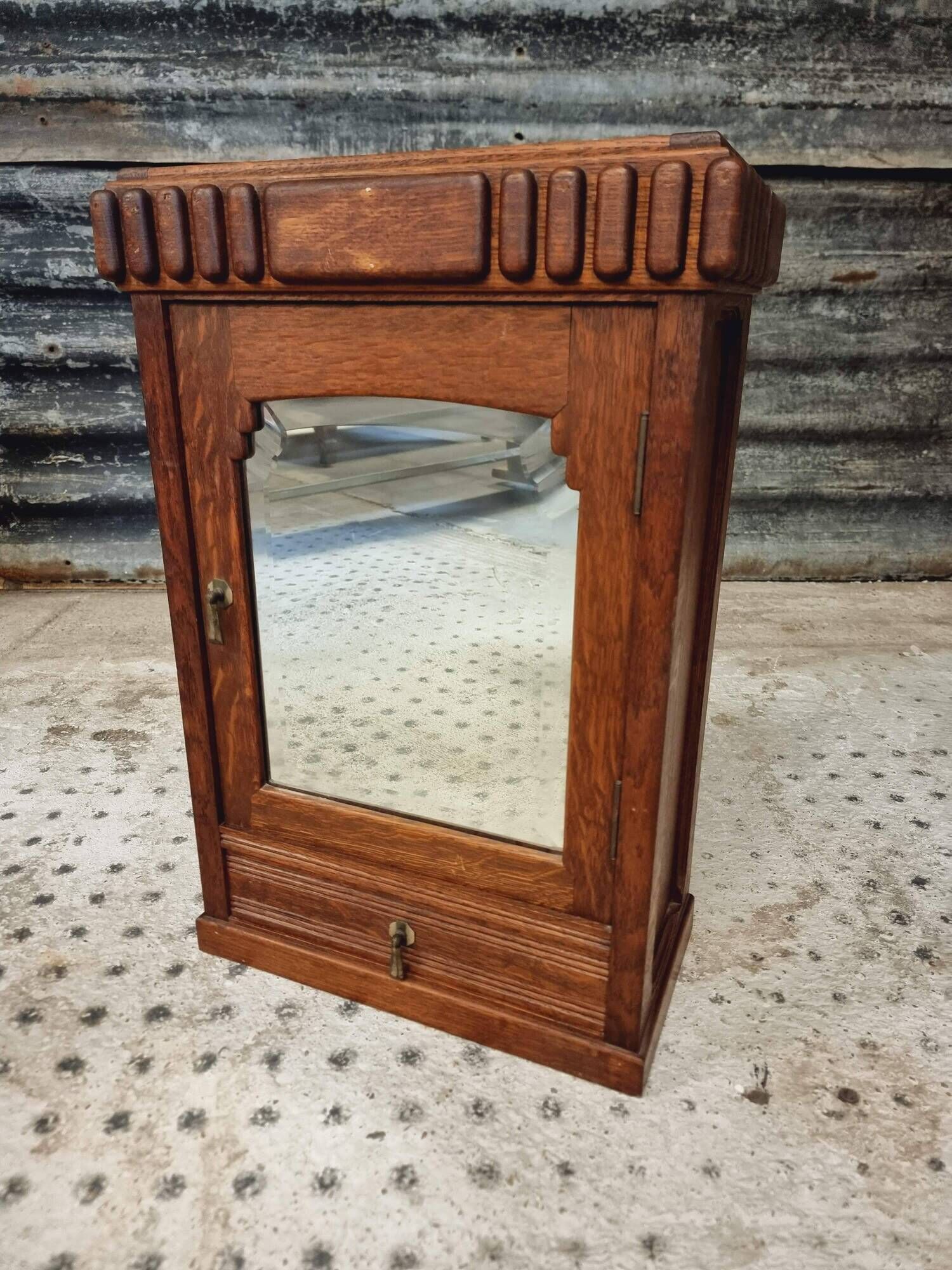 Antique medicine cabinet hanging cabinet Art Deco oak