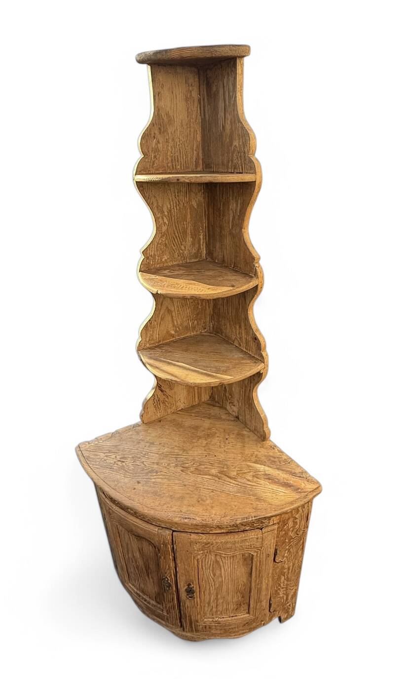 19th-century patinated pine corner buffet from England with shelves.