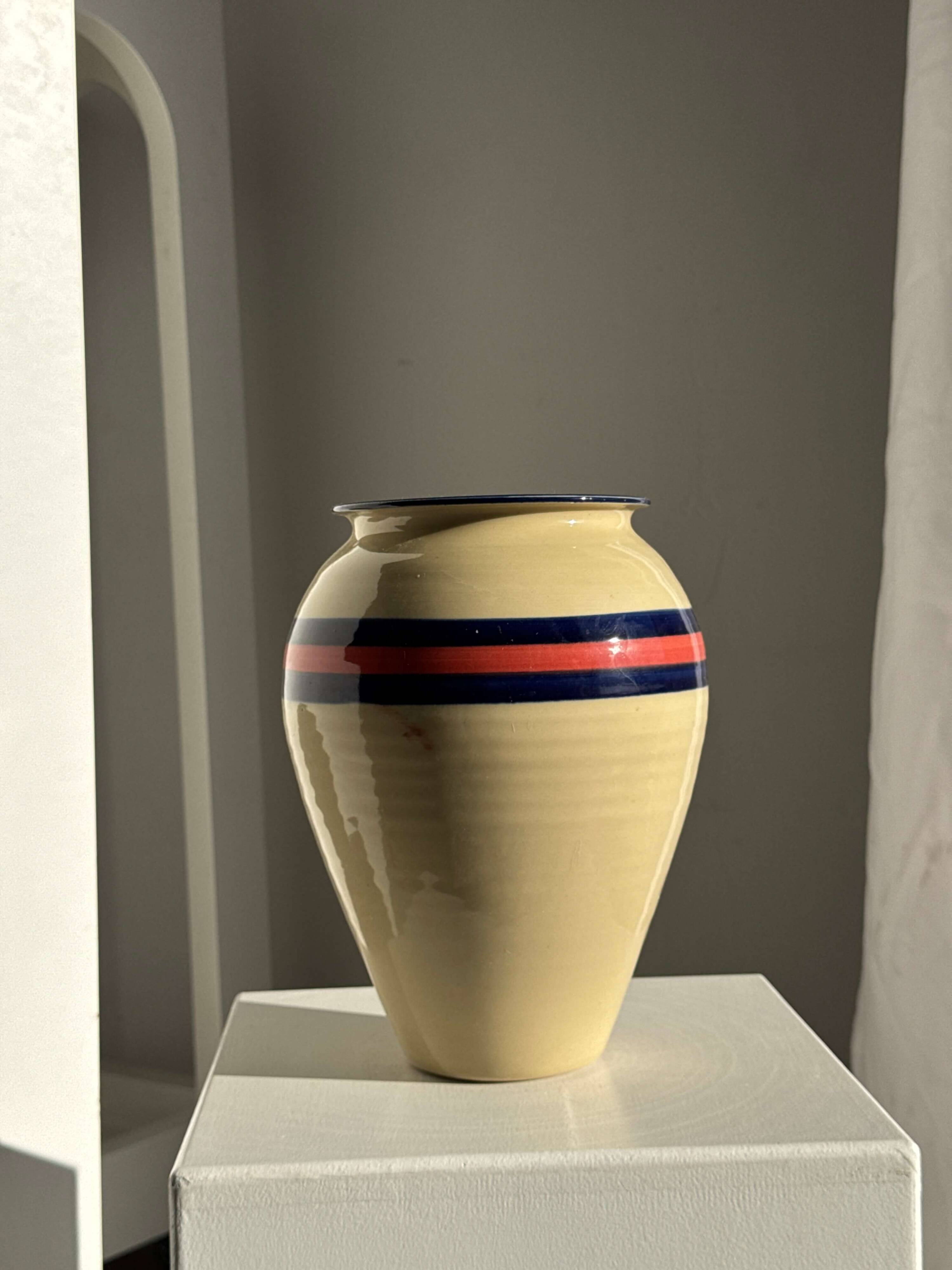 Large beige vase with blue and pink trim H27 D21