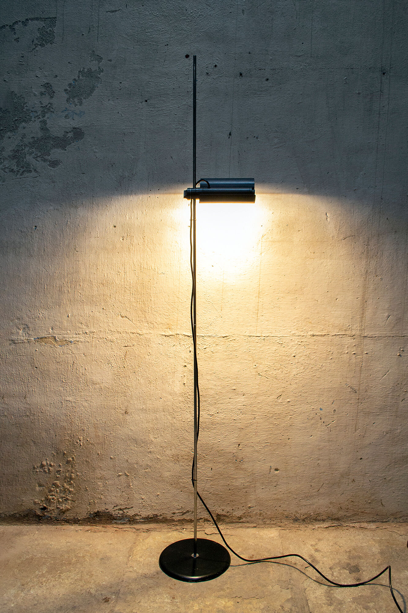 Model Dim 333 Lamp by Vico Magistretti for Oluce, Italy, 1975