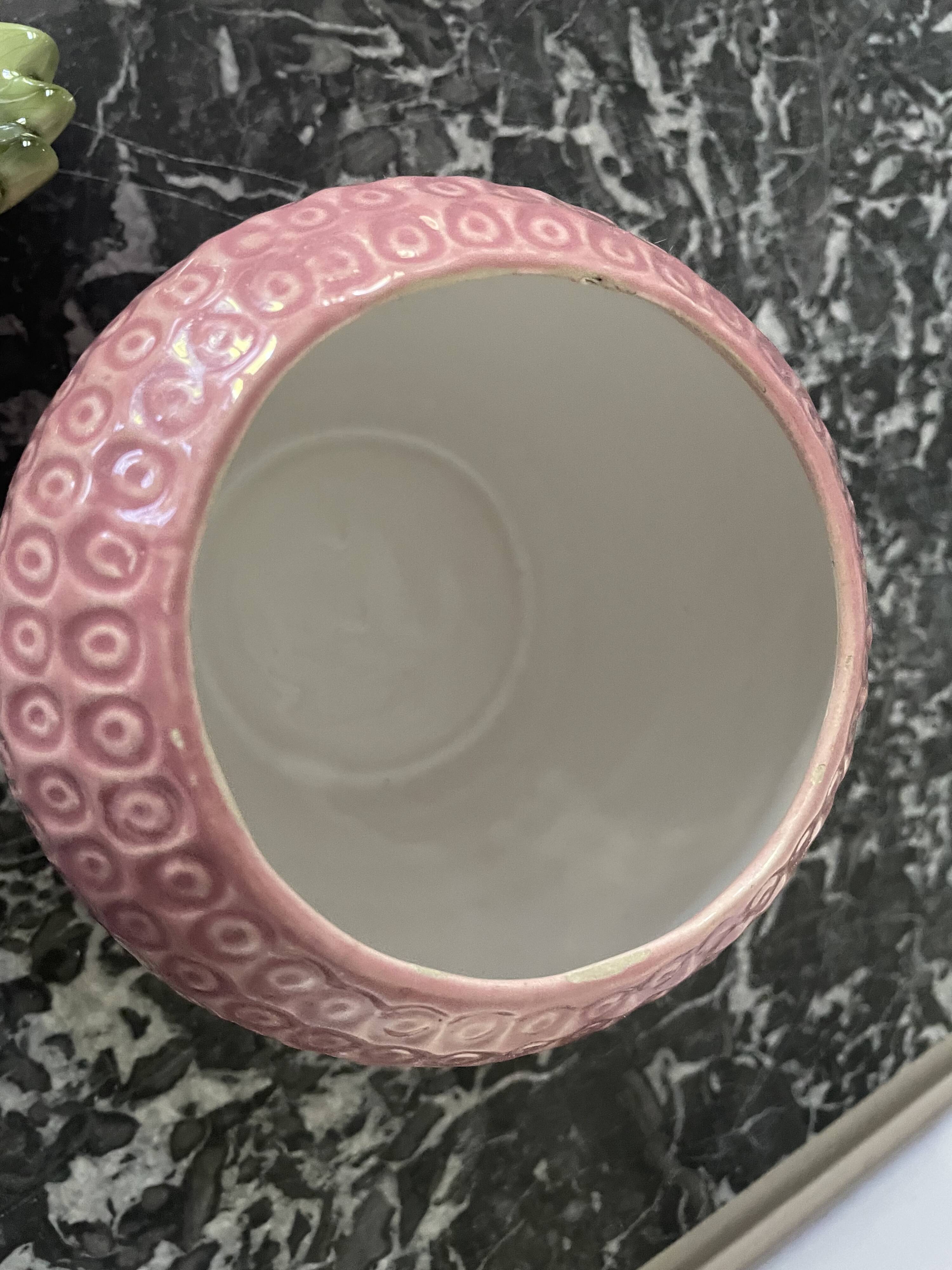 Pot céramique en forme de fraise