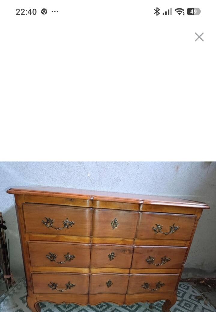 Chest of drawers
